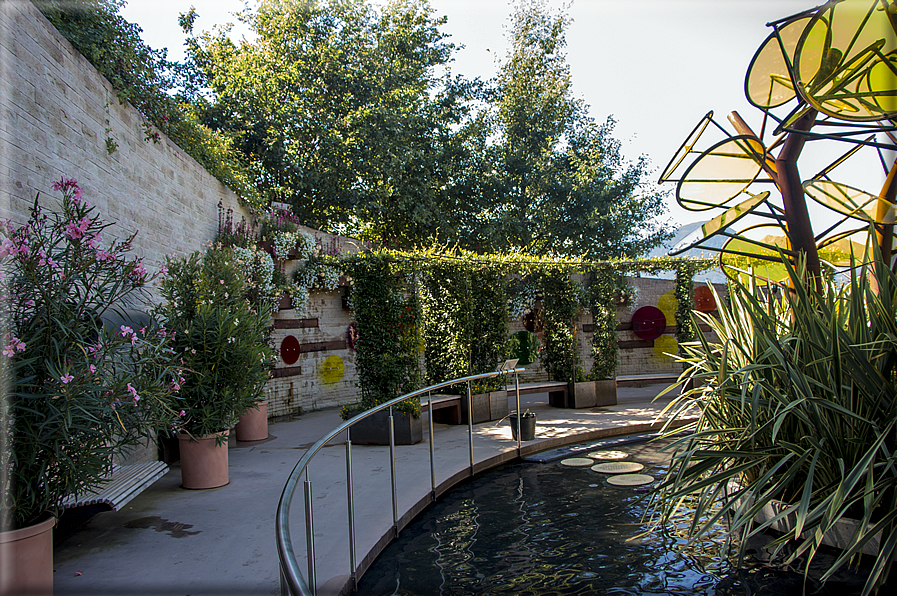 foto Giardini Trauttmansdorff - Giardino degli Innamorati e binocolo di Matteo Thun